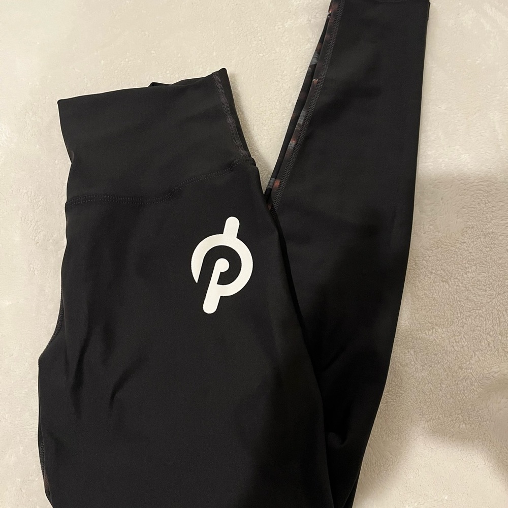 Peloton black leggings